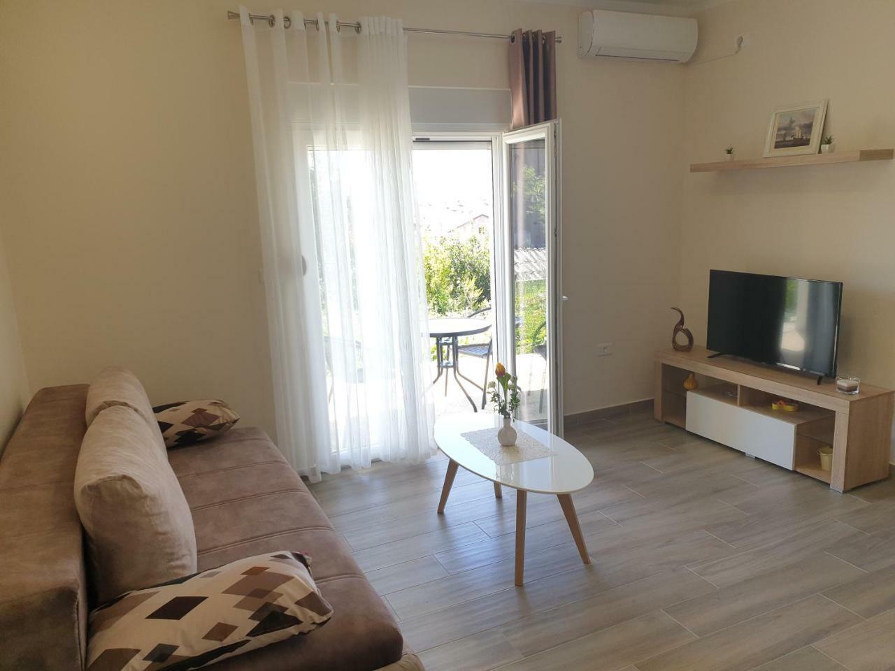Apartments Jadran Tivat Eksteriør billede