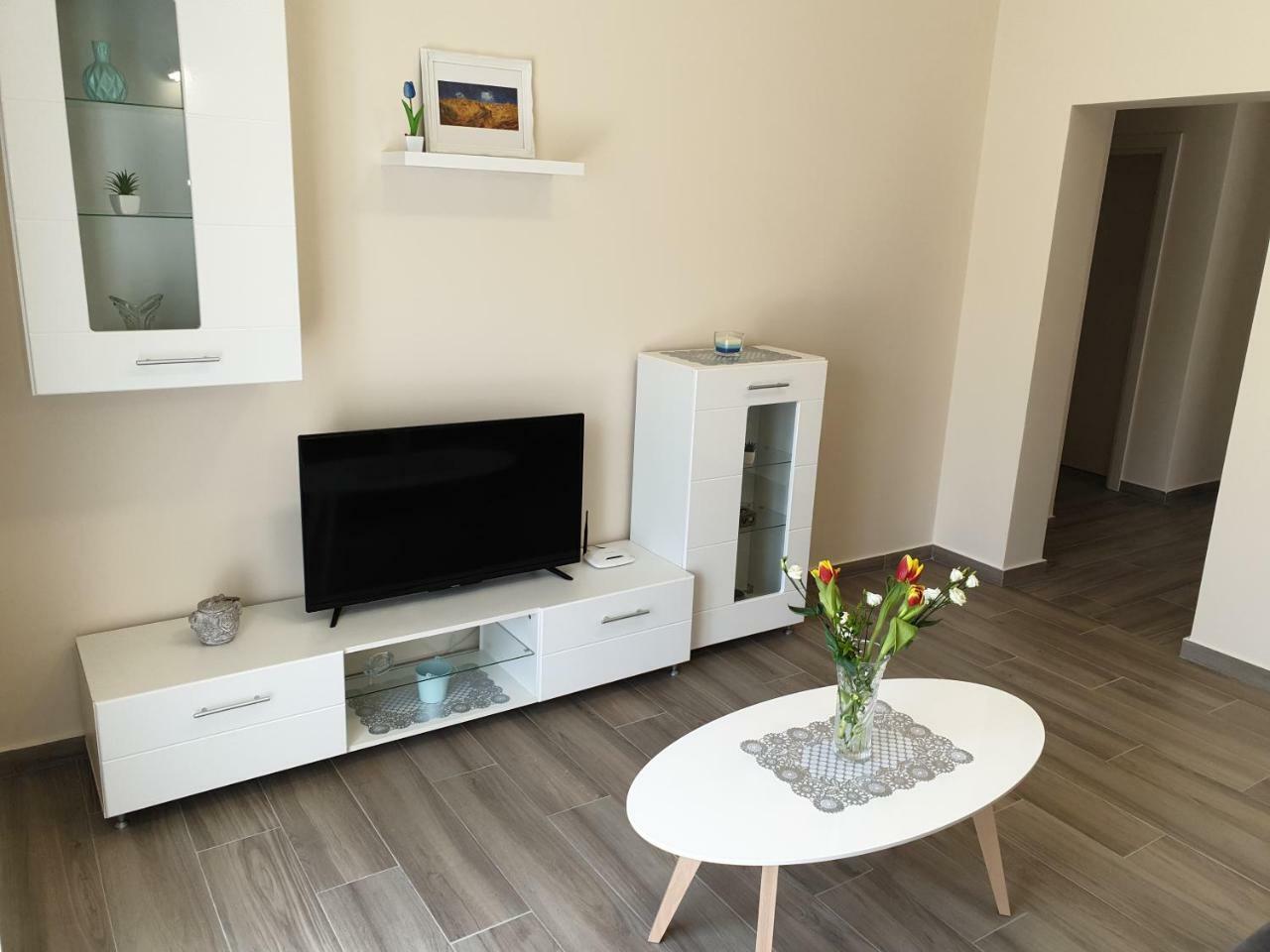 Apartments Jadran Tivat Eksteriør billede