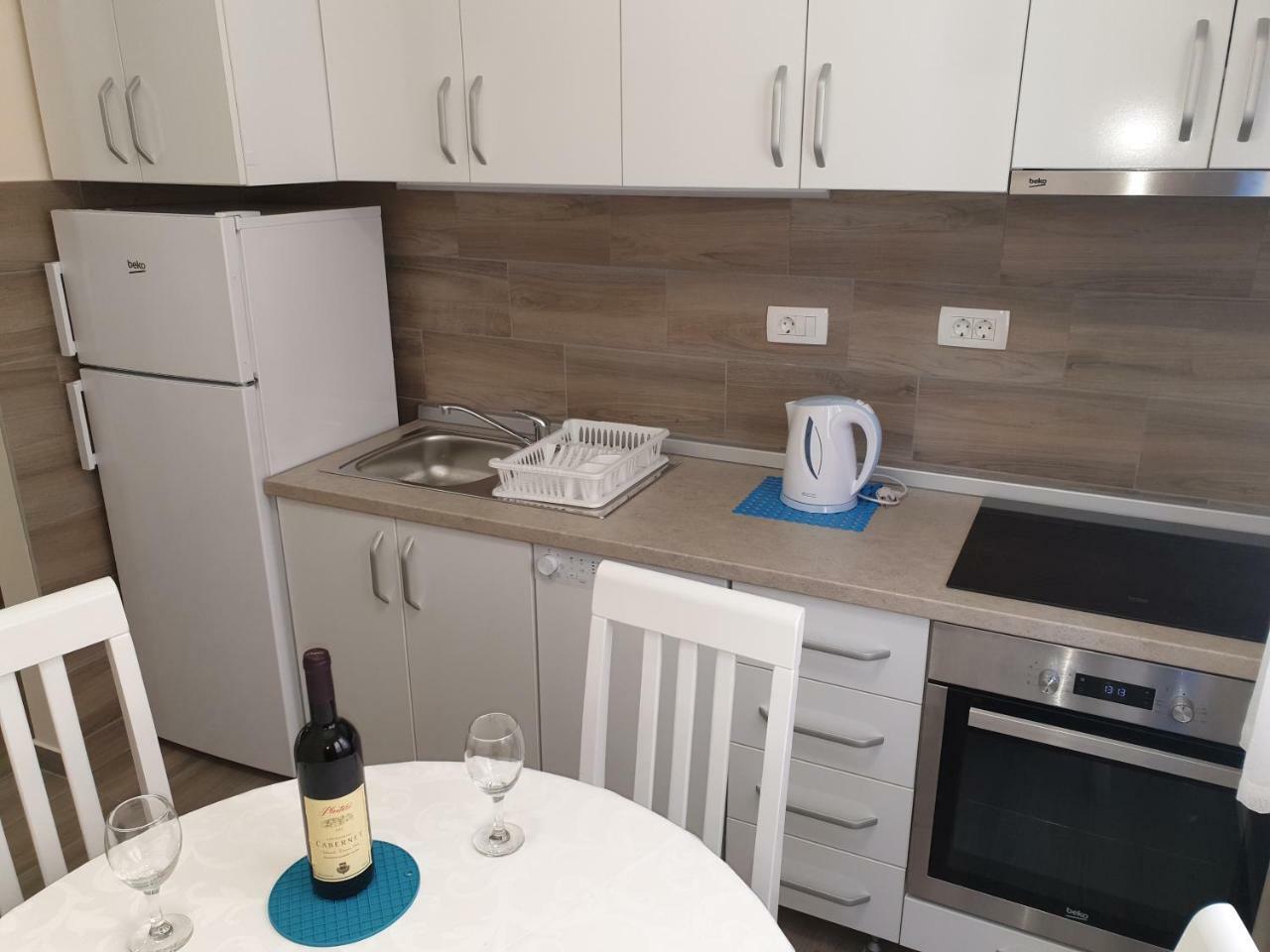 Apartments Jadran Tivat Eksteriør billede